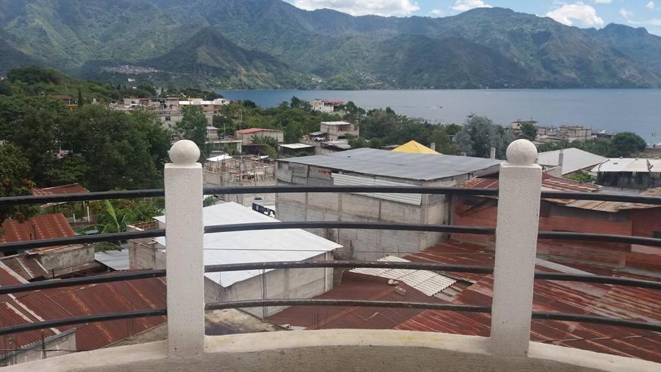 Hotel Don Chema San Pedro La Laguna Exterior photo